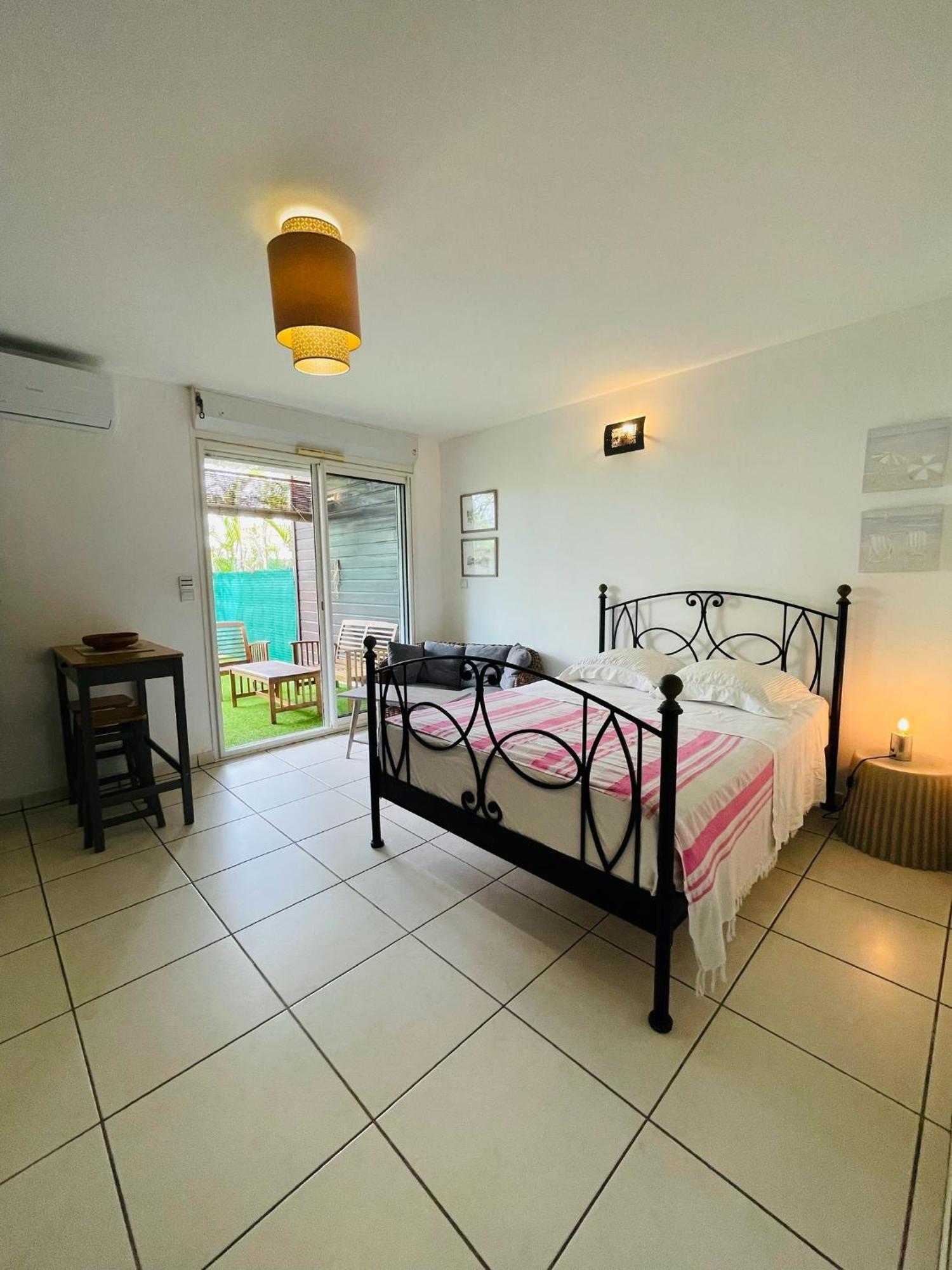 Prana Lodge Saint Gilles Les Bains 800 M De La Plage Exterior photo