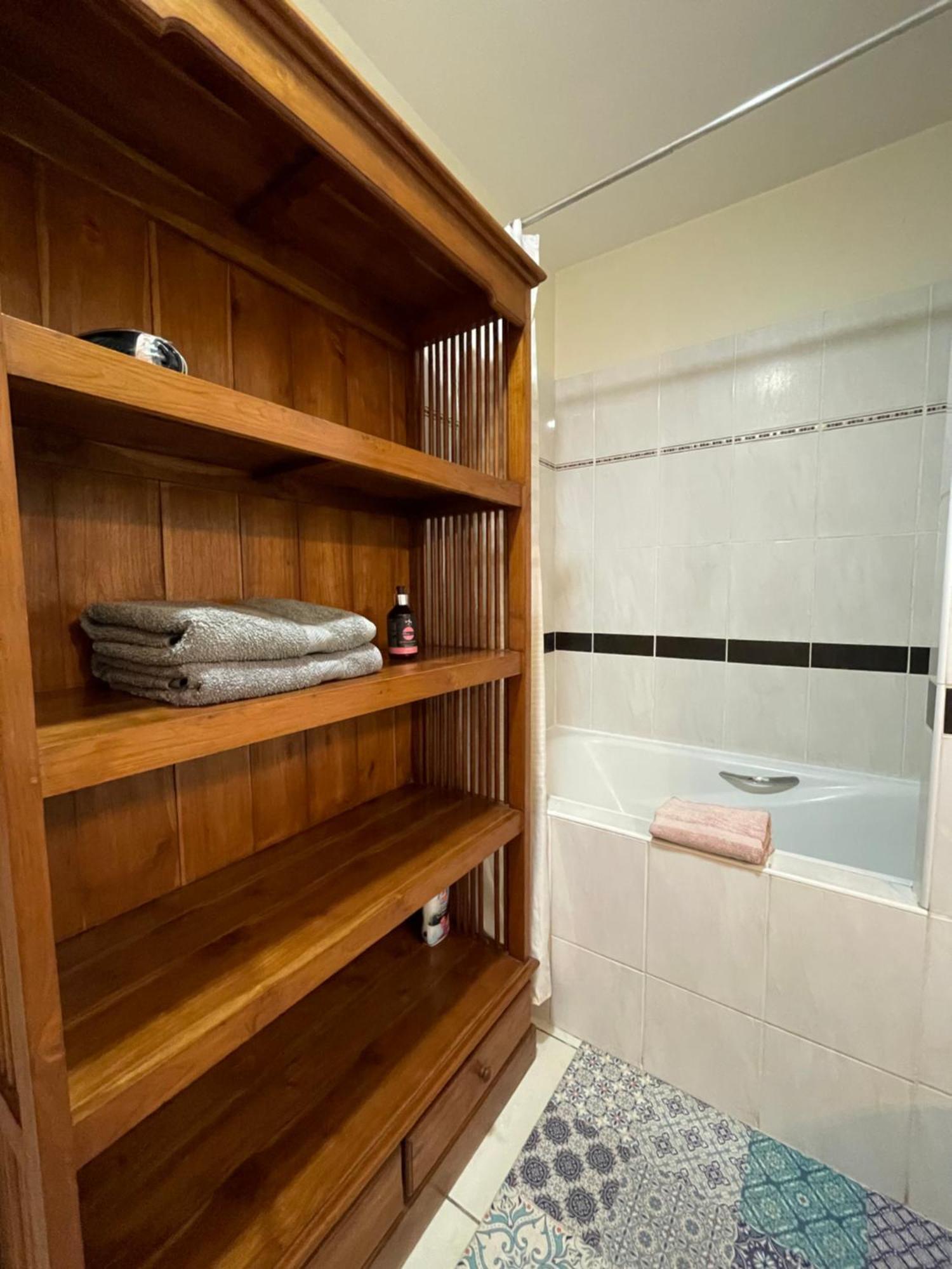 Prana Lodge Saint Gilles Les Bains 800 M De La Plage Exterior photo